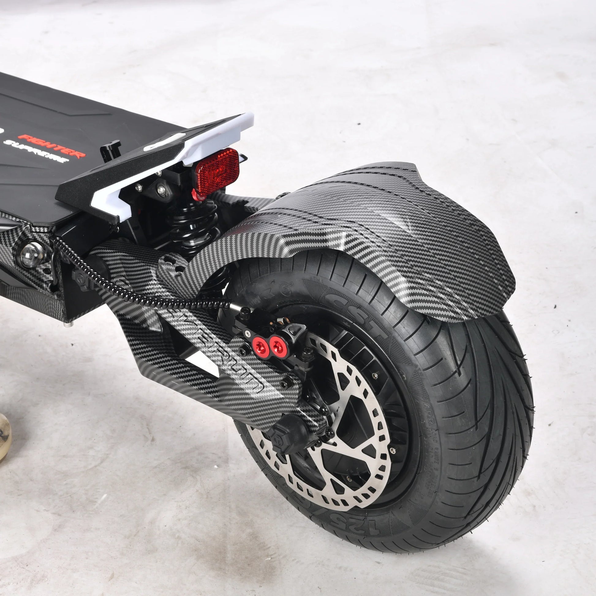 Teverun Fighter Supreme 7260R electric scooter with 15,000W power, 72V 60Ah battery, dual steering dampers, hydraulic brakes, and adjustable suspension for mixed terrain