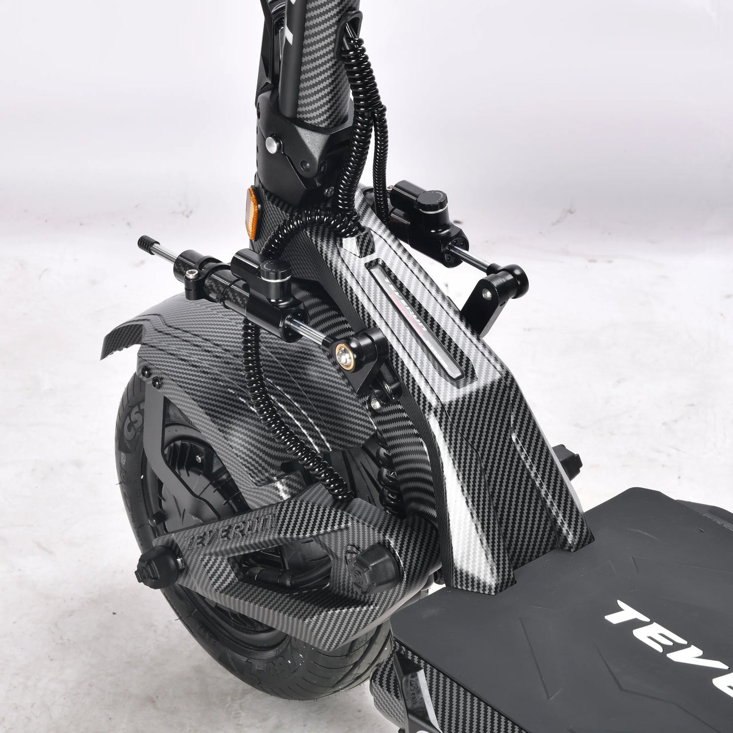 Teverun Fighter Supreme 7260R electric scooter with 15,000W power, 72V 60Ah battery, dual steering dampers, hydraulic brakes, and adjustable suspension for mixed terrain.